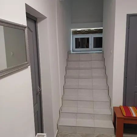 بيت ضيافة Fiesta ميسكولك