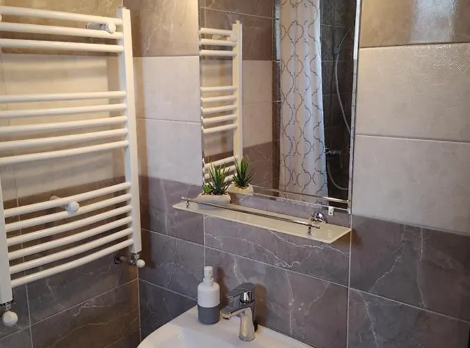 בית הארחה Fiesta מישקולץ